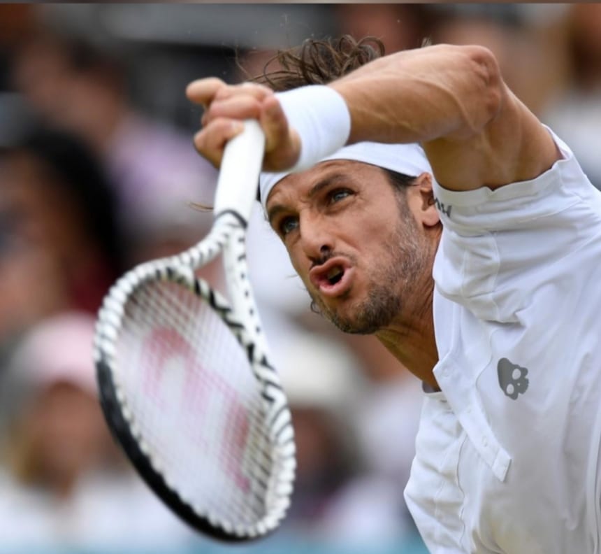 Lopez rules at Queen’s as Murray caps return in style