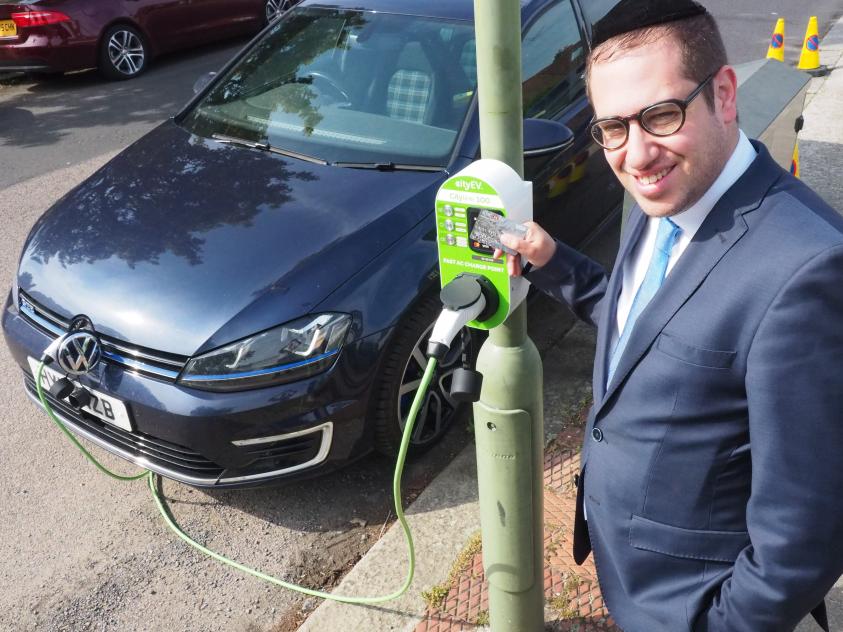 Barnet Council supercharges green energy in drive for 110 new e-vehicle charging points
