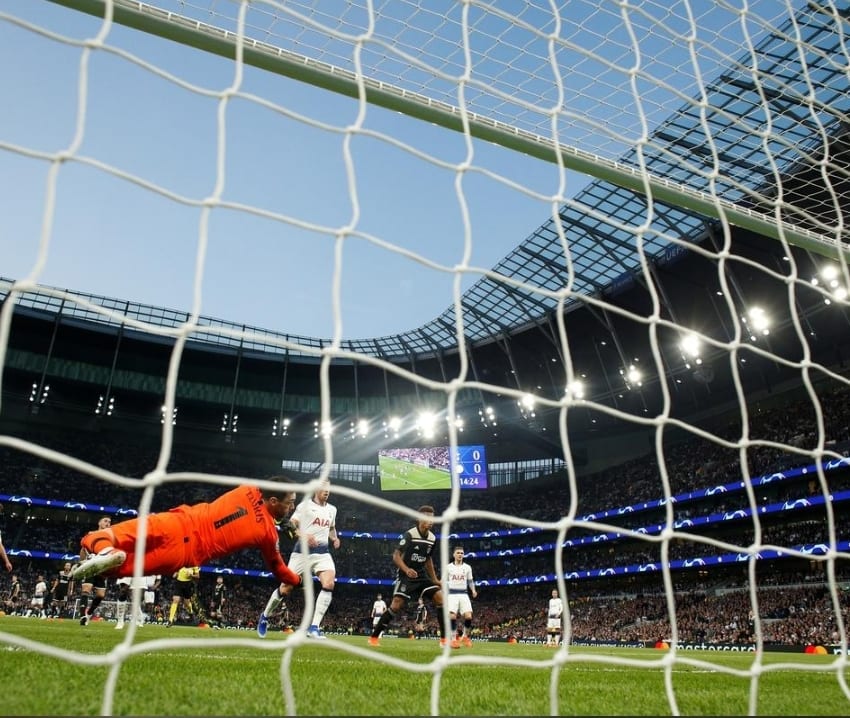 Ajax clean up at Spurs