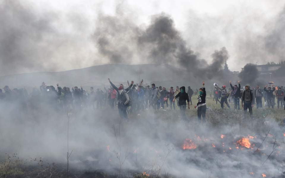 Greek police, migrants clash in third day of protests