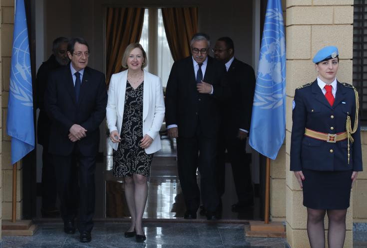 Anastasiades says he proceeds to informal meeting with Akinci with structured and concrete proposals for Cyprus talks