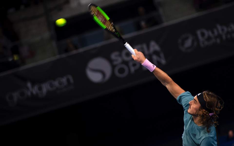 Stefanos Tsitsipas loses quarter final in Sofia