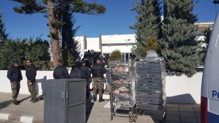 Police evict Greek Cypriot tenant of Turkish Cypriot property in Mackenzie area, Larnaca