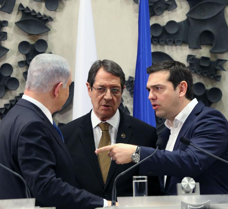 Anastasiades – Tsipras hold meeting in Brussels, discuss Cyprus issue