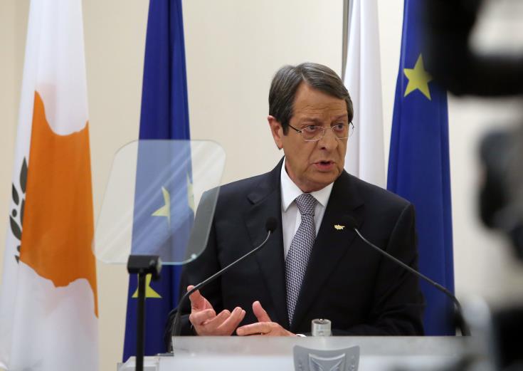 Anastasiades says decentralised powers in a Cyprus solution create feeling of security for T/C, addresses G/C concerns