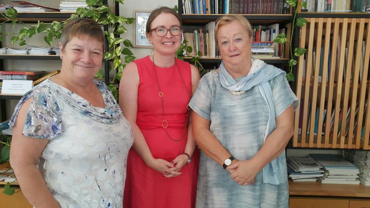 Civil society, the institutions and political leaders a necessary component in a peace process, Irish activists tell Cyprus News Agency