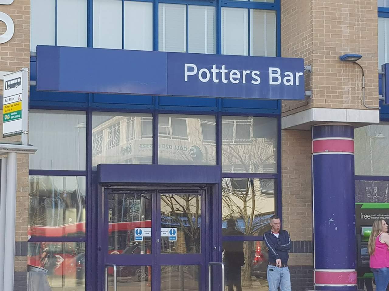 UK Cypriot teenager struck and killed by train at Potters Bar rail station inquest