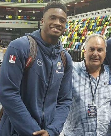 The Milwaukee Bucks sign Greek basketball star Antetokounmpo’s older brother