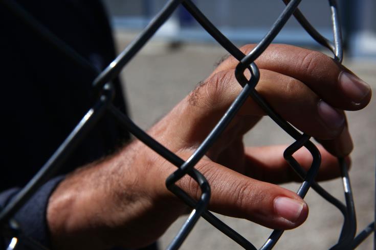 Decent housing is the main problem asylum seekers in Cyprus face, UNHCR study shows