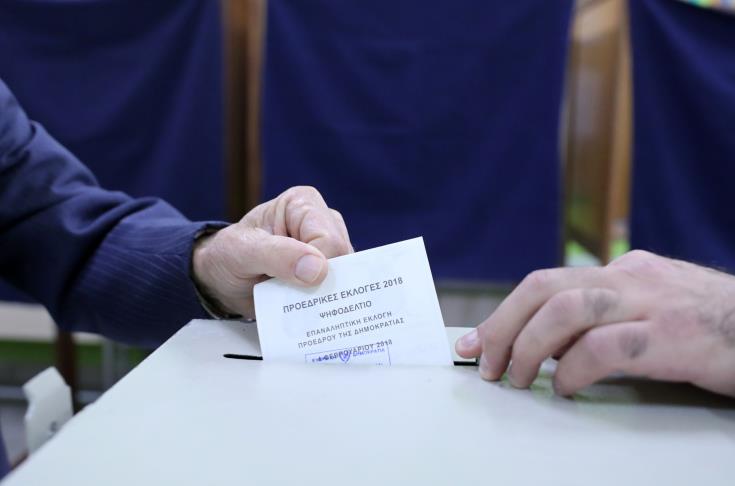 Cypriot Arsenal fan spoils Cyprus presidential election ballot paper by scrawling ‘Wenger Out’ in box