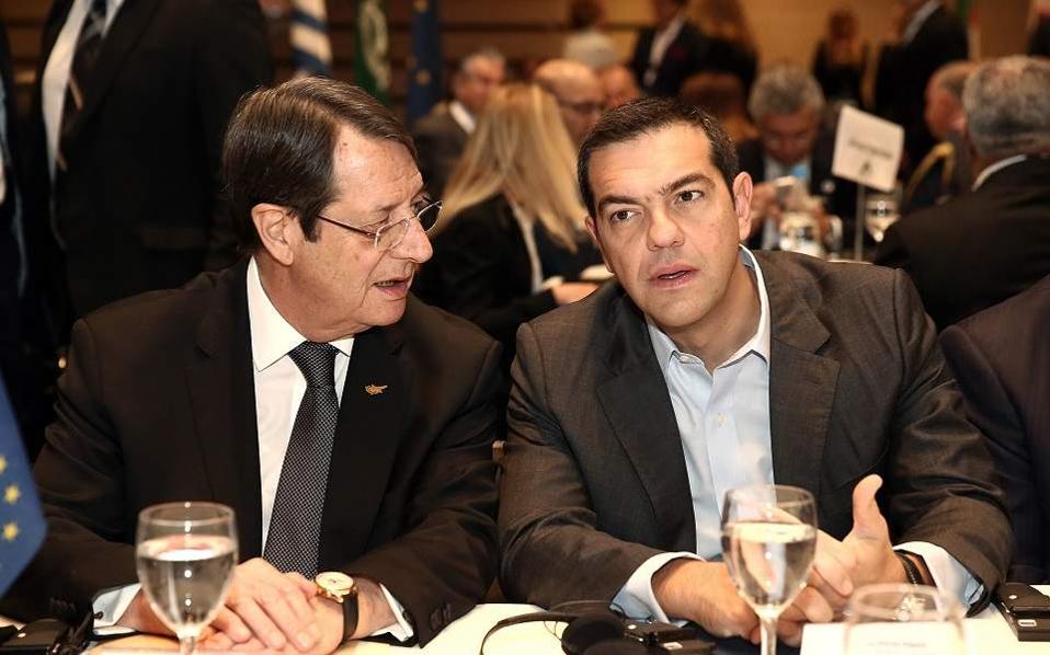 Tsipras, Anastasiades hold telephone conversation ahead of Erdogan visit