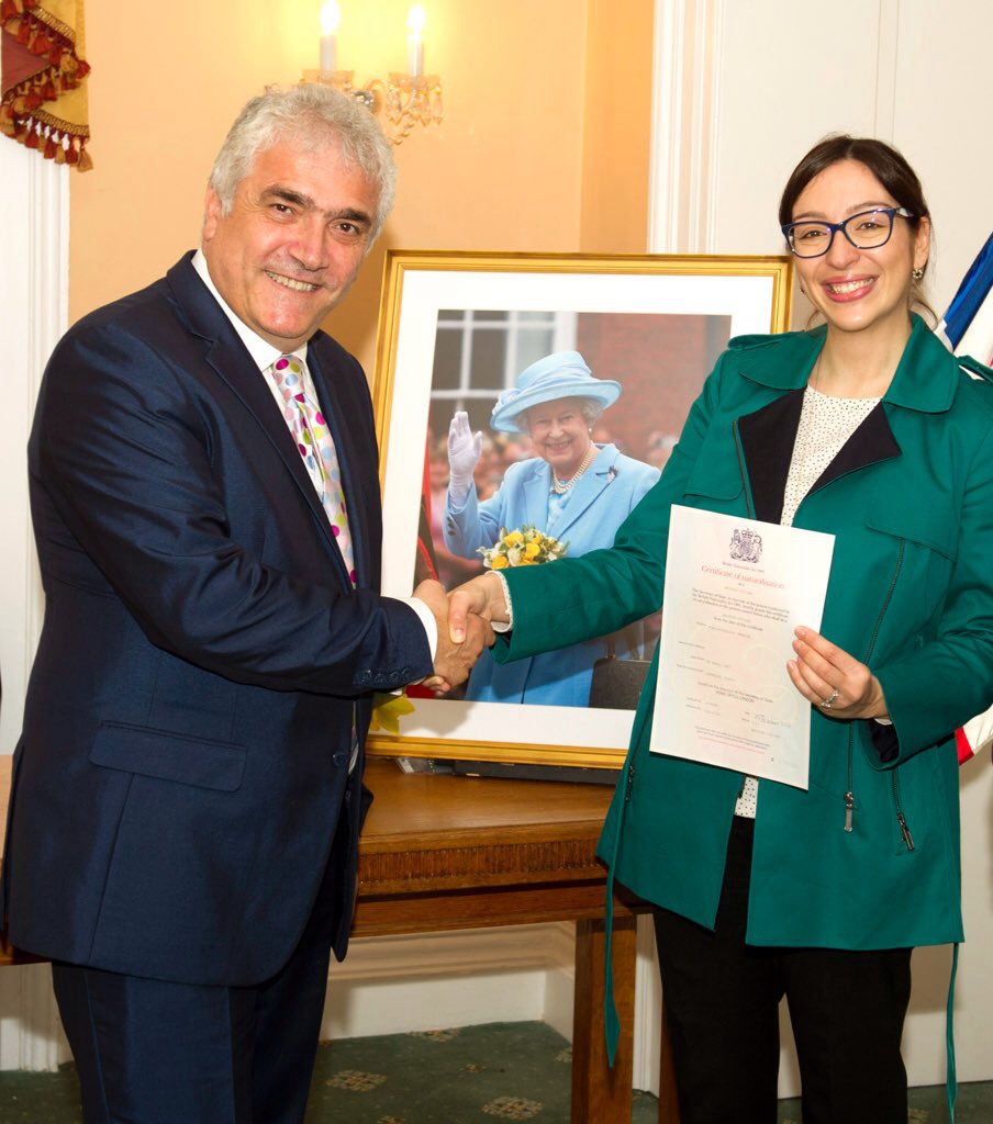 Two Cypriots meet in London by chance