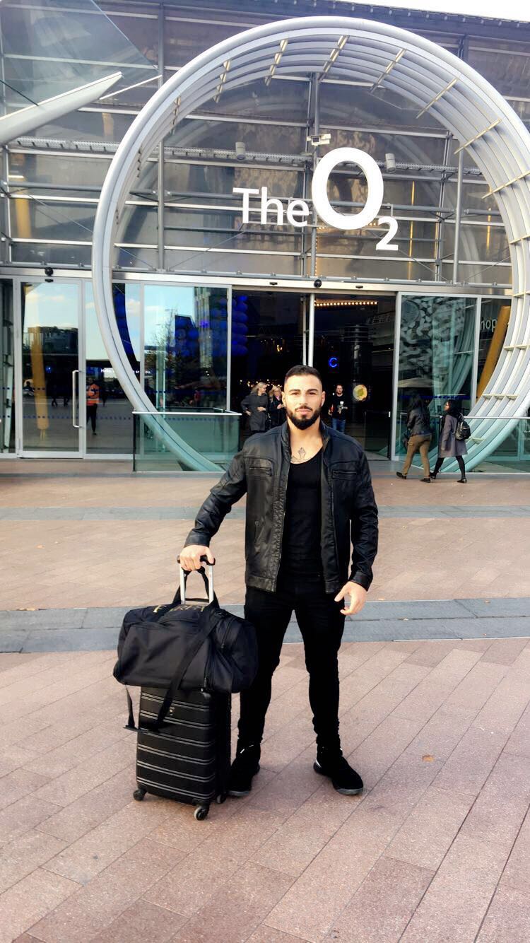 One of our own UK Cypriot boxer Nick Parpa wins at the o2