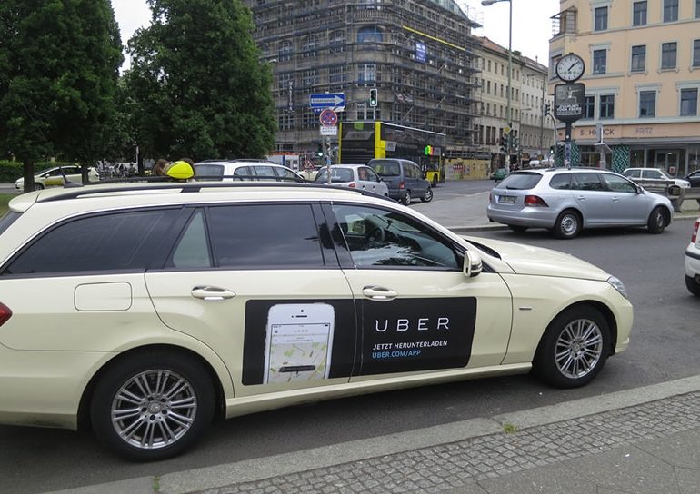 Uber stripped of London licence