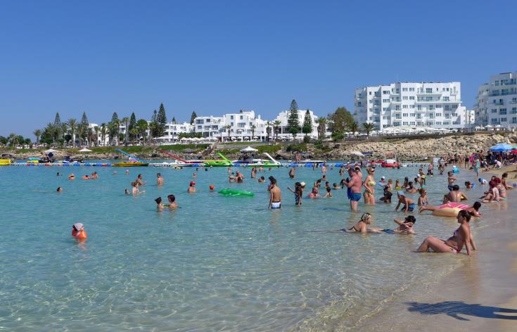 August sees new historic record in Cyprus tourist arrivals