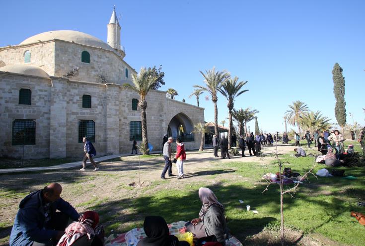 Around seven hundred Muslims visit Hala Sultan Tekke in Larnaka to pray