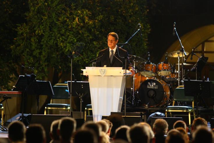 President Anastasiades stresses determination to continue Cyprus dialogue