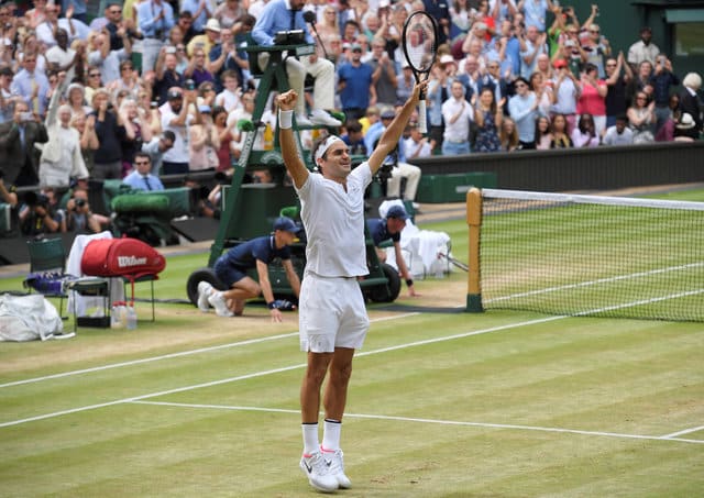 Federer wins record eighth Wimbledon title
