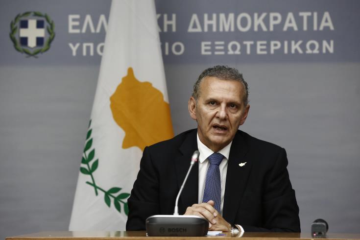 Commissioner Photiou meets with young overseas Cypriots