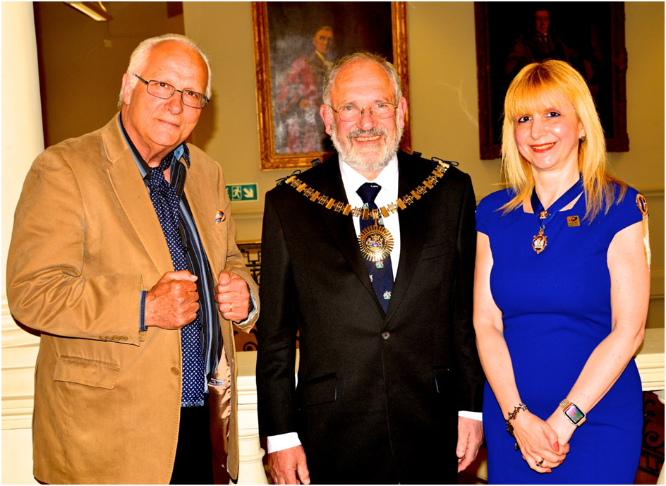 New Mayor sworn in for Barnet