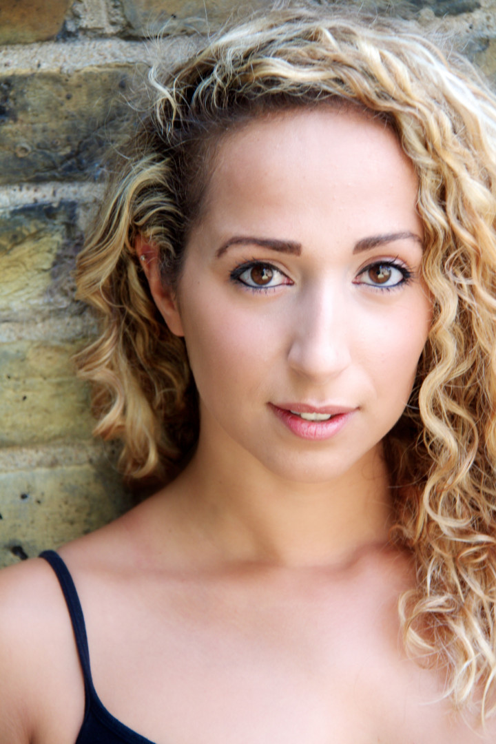 Elizabeth Chapman and K Koke to duet with Yiannis Ploutarchos!