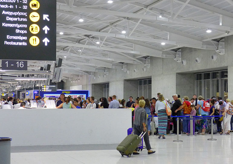 Αυξημένη η επιβατική κίνηση στο αεροδρόμιο Λάρνακας. ΚΥΠΕ ΚΑΤΙΑ ΧΡΙΣΤΟΔΟΥΛΟΥ