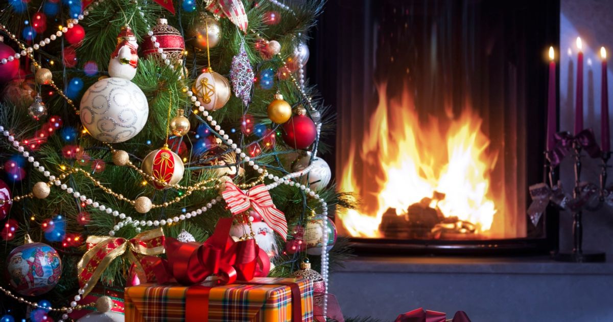 Is there a “right” day to take down your Christmas decorations?