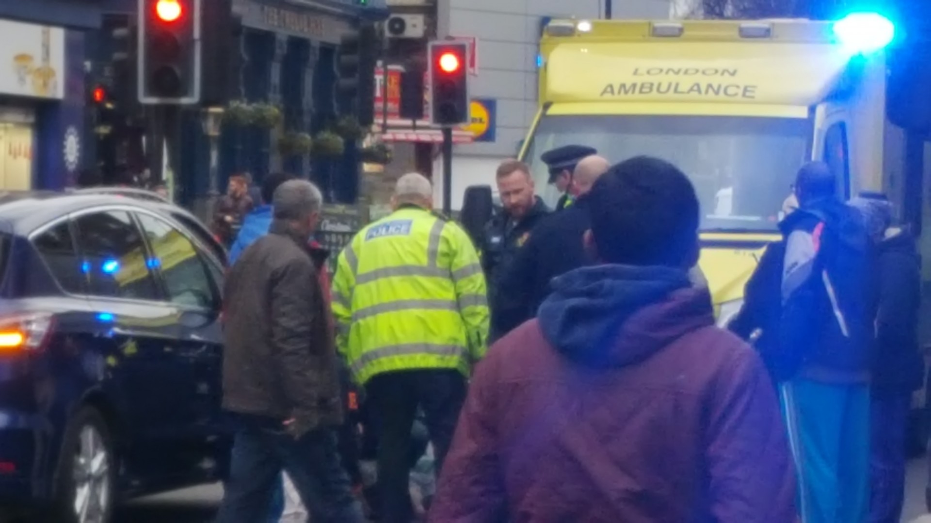 Road accident in Finsbury Park