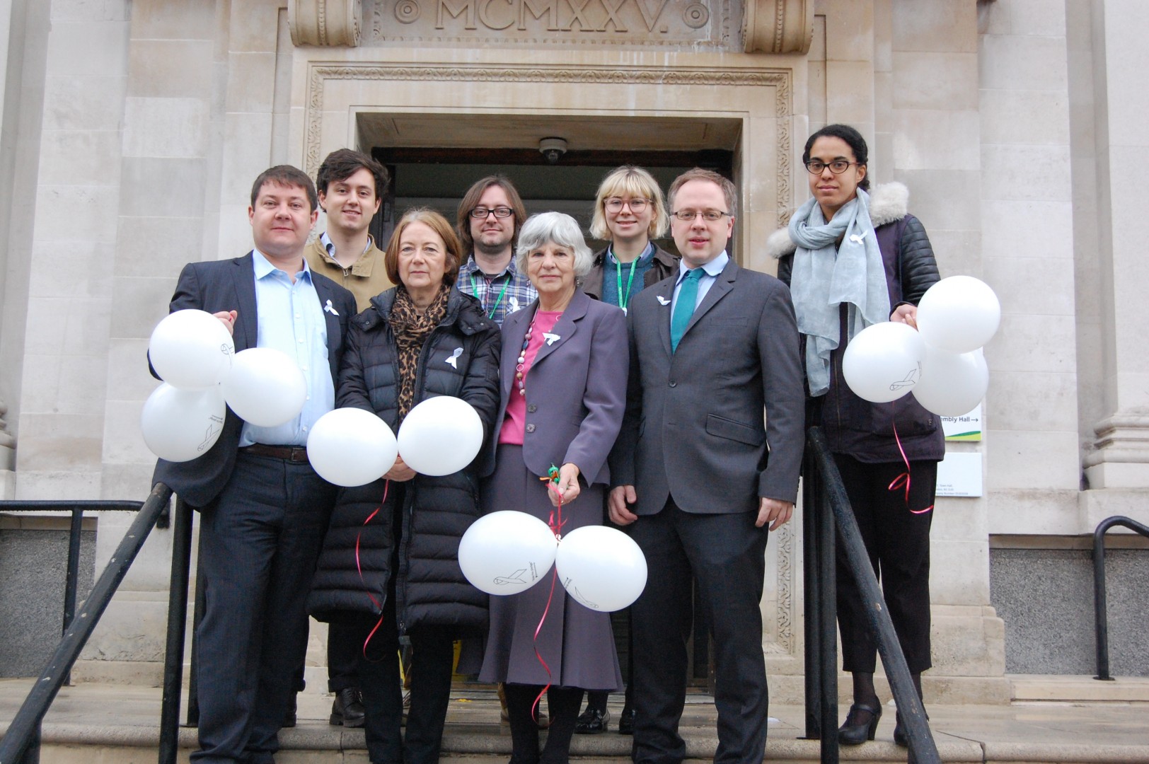 Islington councillors and staff wear white ribbons to oppose violence against women