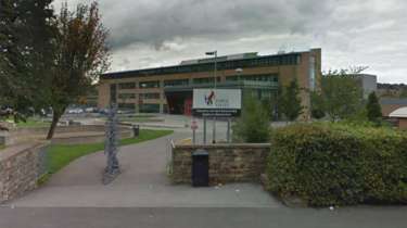 A teacher has died after breaking her leg in a fall in her classroom.