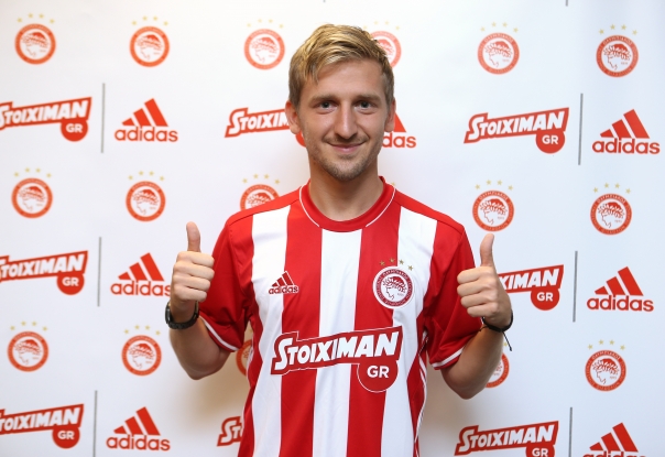 Marko Marin leaves Chelsea for Olympiakos