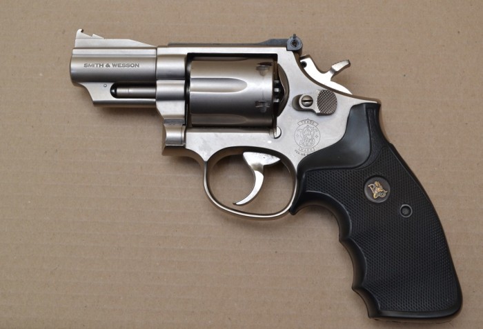 Gun, ammunition and drugs seized in Winchmore Hill in Enfield