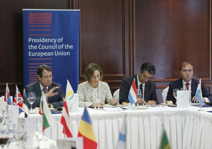 Cyprus settlement still possible in 2016 if two sides submit constructive proposals and show mutual respect