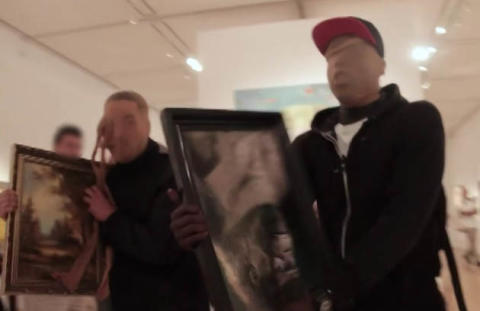 Men jailed for robbery stunts at London art galleries