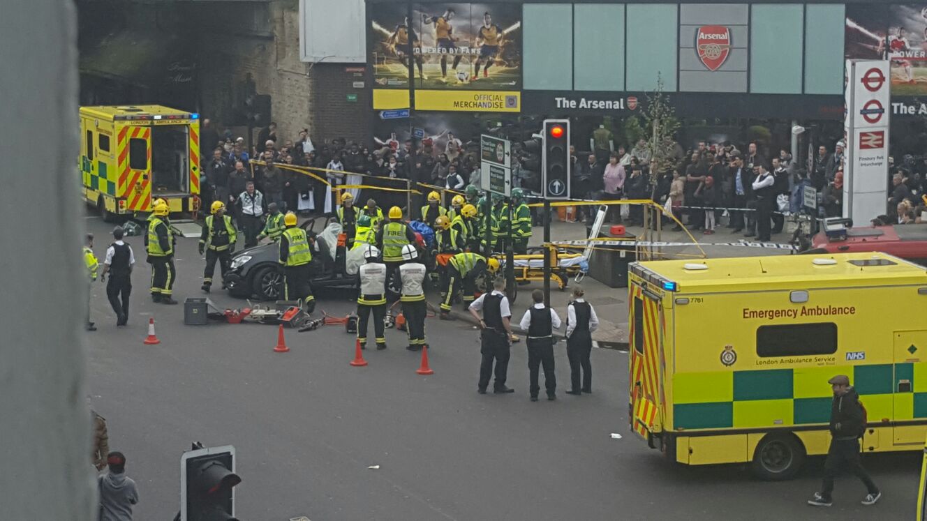 Crash outside Finsbury Park station