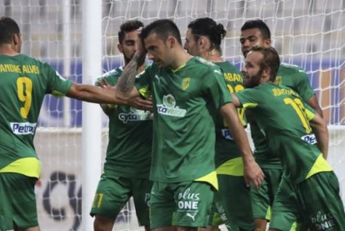 AEK beat New Salamis and is only two points behind APOEL