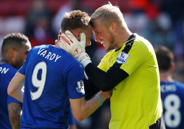 Leicester march on, Tottenham not giving up chase