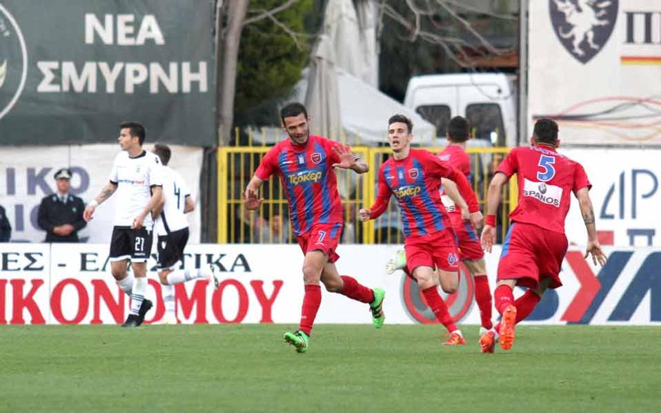 Greece football round up