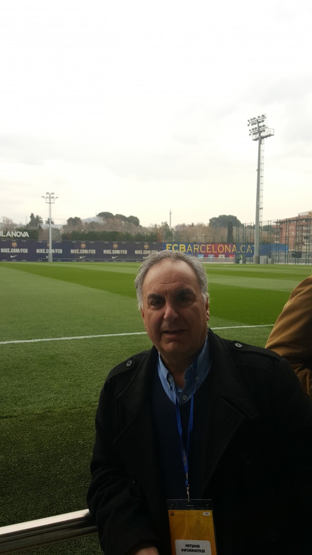 Parikiaki reporting live from Barcelona FC training ground
