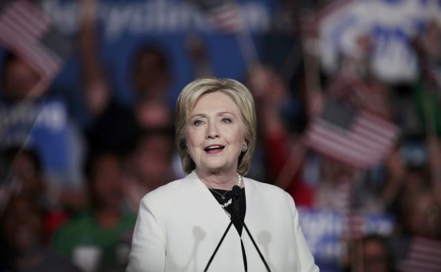 Trump, Clinton capture key wins on Super Tuesday