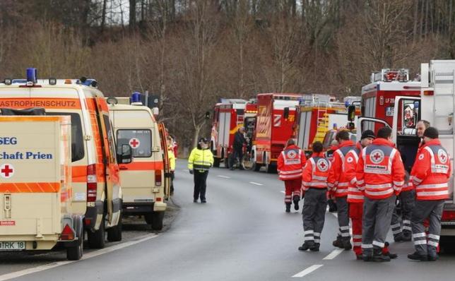 Eight dead, 150 hurt in German train crash