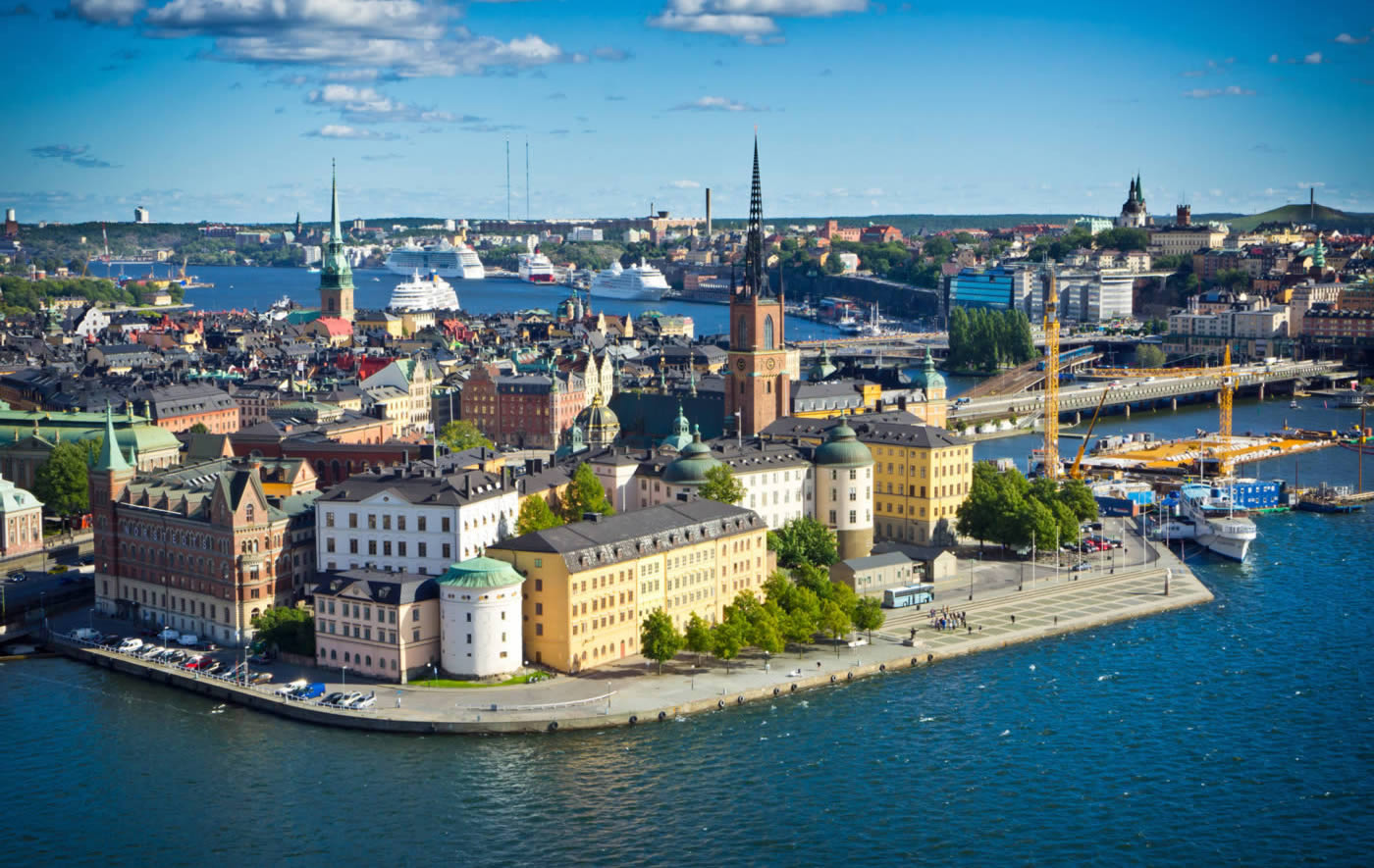 Masked mob threatening migrants go on the rampage in Stockholm
