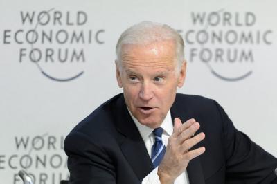epa05111404 US Vice-President Joe Biden speaks during a roundtable on finding a cure for cancer on the eve of the opening of 46th Annual Meeting of the World Economic Forum (WEF) in Davos, Switzerland, 19 January 2016. The overarching theme of the Meeting, which will take place from from 20 to 23 January, is 'Mastering the Fourth Industrial Revolution'.  EPA/LAURENT GILLIERON