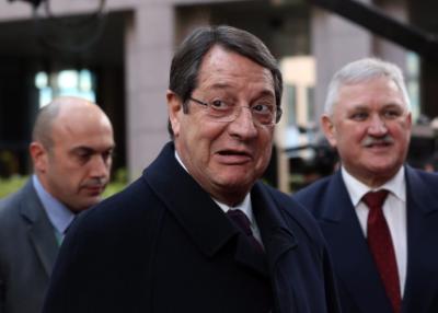 epa03996324 Cyprus President of the Republic Nicos Anastaciades arrives for a European Council Summit, at the European Council headquarters in Brussels, Belgium, 19 December 2013. European Union leaders are meeting in Brussels for a two-day European Council Summit on 19 and 20 December.  EPA/JULIEN WARNAND