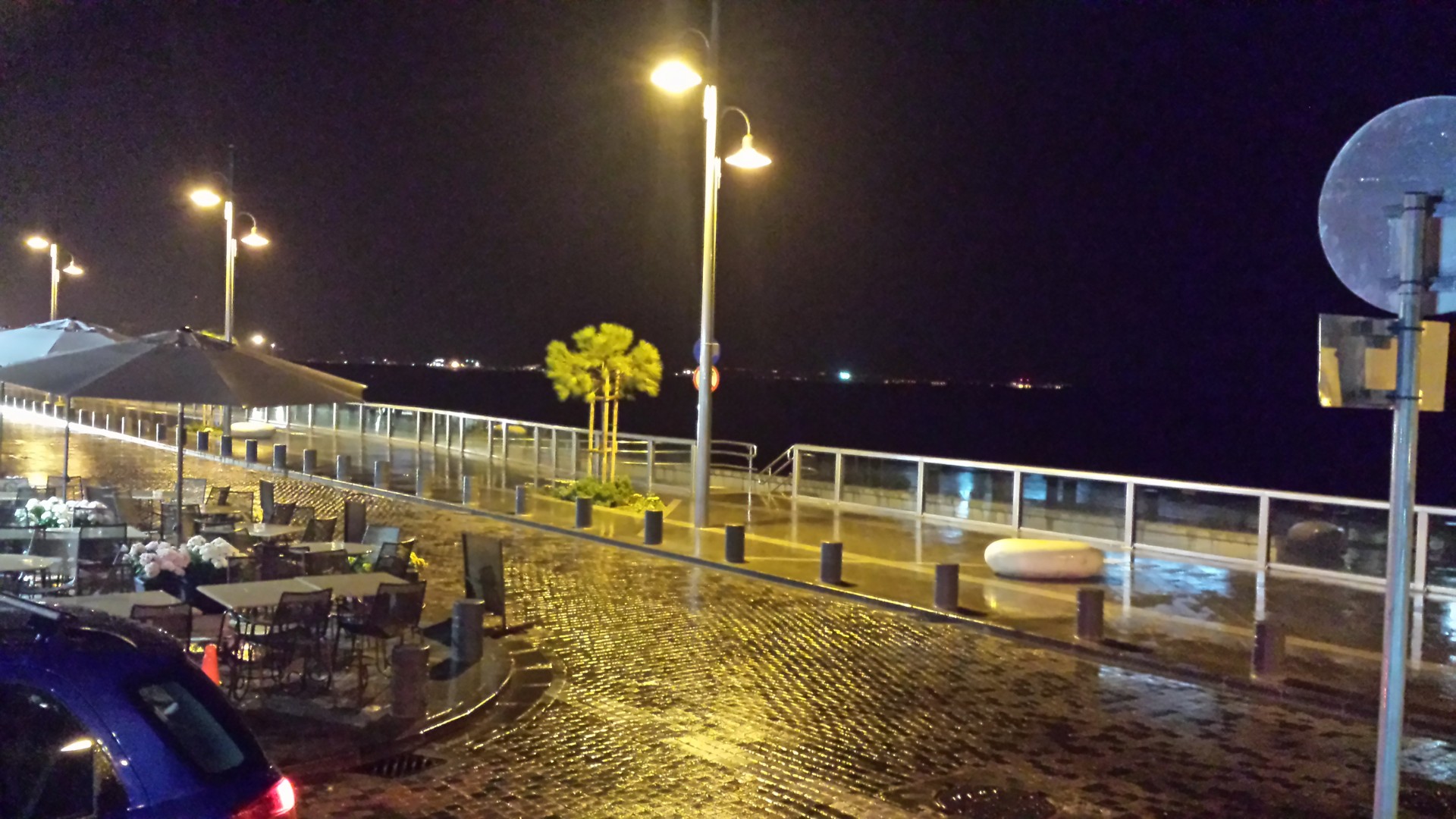 Thunderstorms and heavy rain hits Cyprus