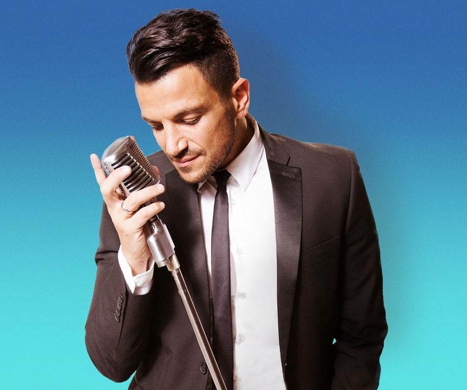 Peter Andre switches on the lights in Manchester