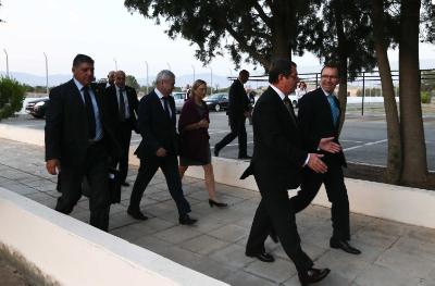 Ο Πρόεδρος της Δημοκρατίας κ. Νίκος Αναστασιάδης παρακάθεται σε συνομιλίες για το Κυπριακό με τον ηγέτη της τουρκοκυπριακής κοινότητας κ. Μουσταφά Ακιντζί.