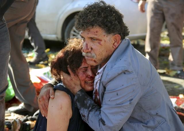 Twin bombs kill at least 20 in Turkish capital Ankara