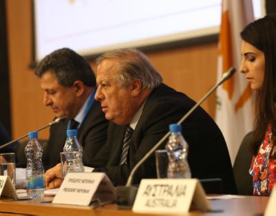 18ο Παγκόσμιο Συνέδριο Αποδήμων Κυπρίων (ΠΟΜΑΚ και ΠΣΕΚΑ) και ετήσια Σύνοδος του Εκτελεστικού Συμβουλίου της Νεολαίας της Παγκόσμιας Ομοσπονδίας Αποδήμων Κυπρίων (ΝΕΠΟΜΑΚ), Λευκωσία 25 Αυγούστου 2015.