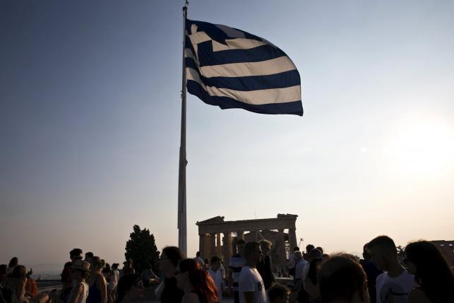 Greece, lenders clinch bailout deal after marathon talks